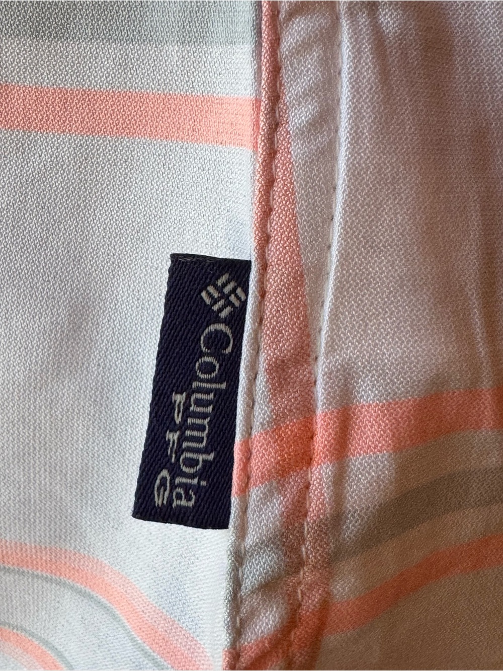 Columbia PFG White and Peach Plaid Sleeveless Button-Down Shirt medium - Picture 3 of 8